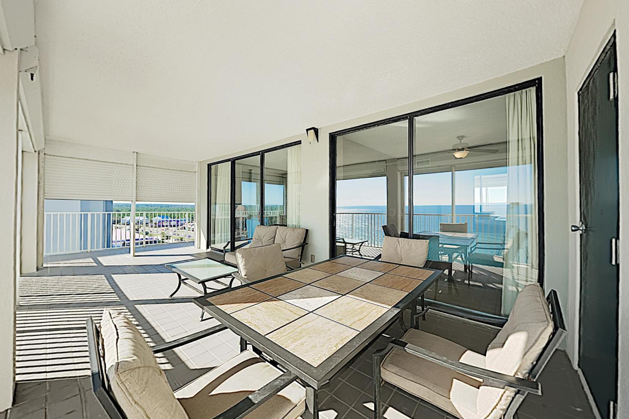 Pelican Pointe By Meyer Vacation Rentals Orange Beach Room photo