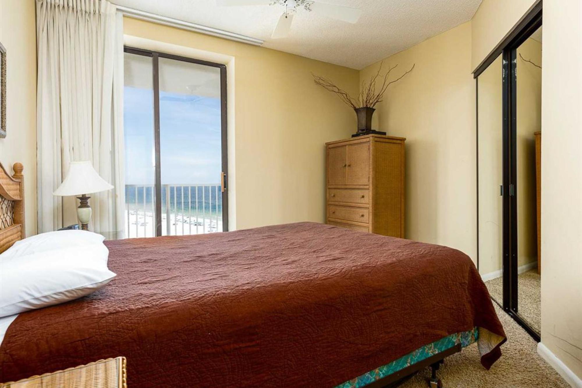 Pelican Pointe By Meyer Vacation Rentals Orange Beach Room photo