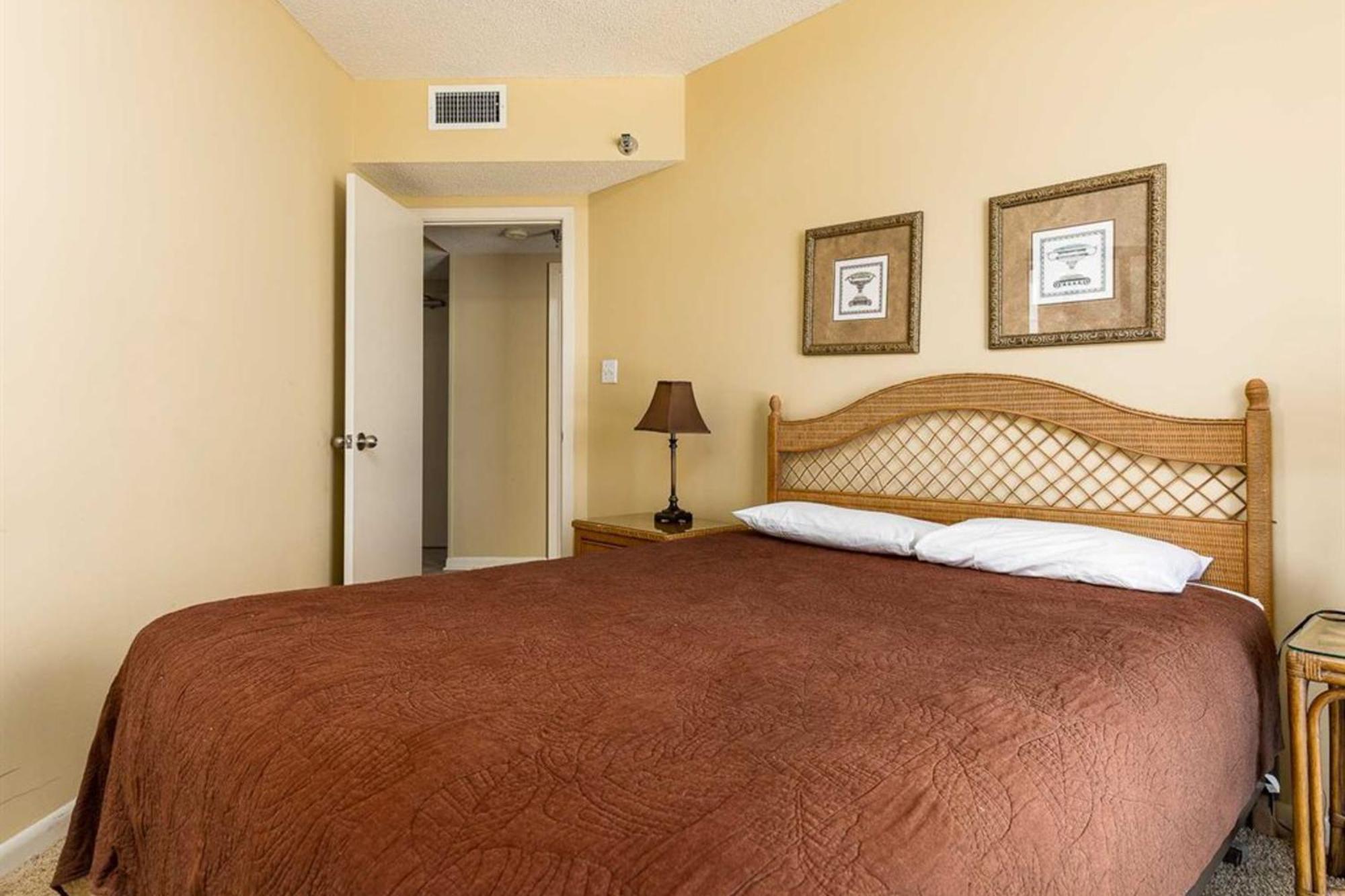 Pelican Pointe By Meyer Vacation Rentals Orange Beach Room photo