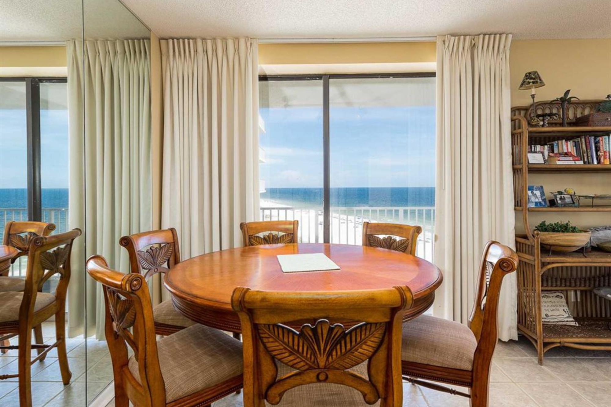Pelican Pointe By Meyer Vacation Rentals Orange Beach Room photo